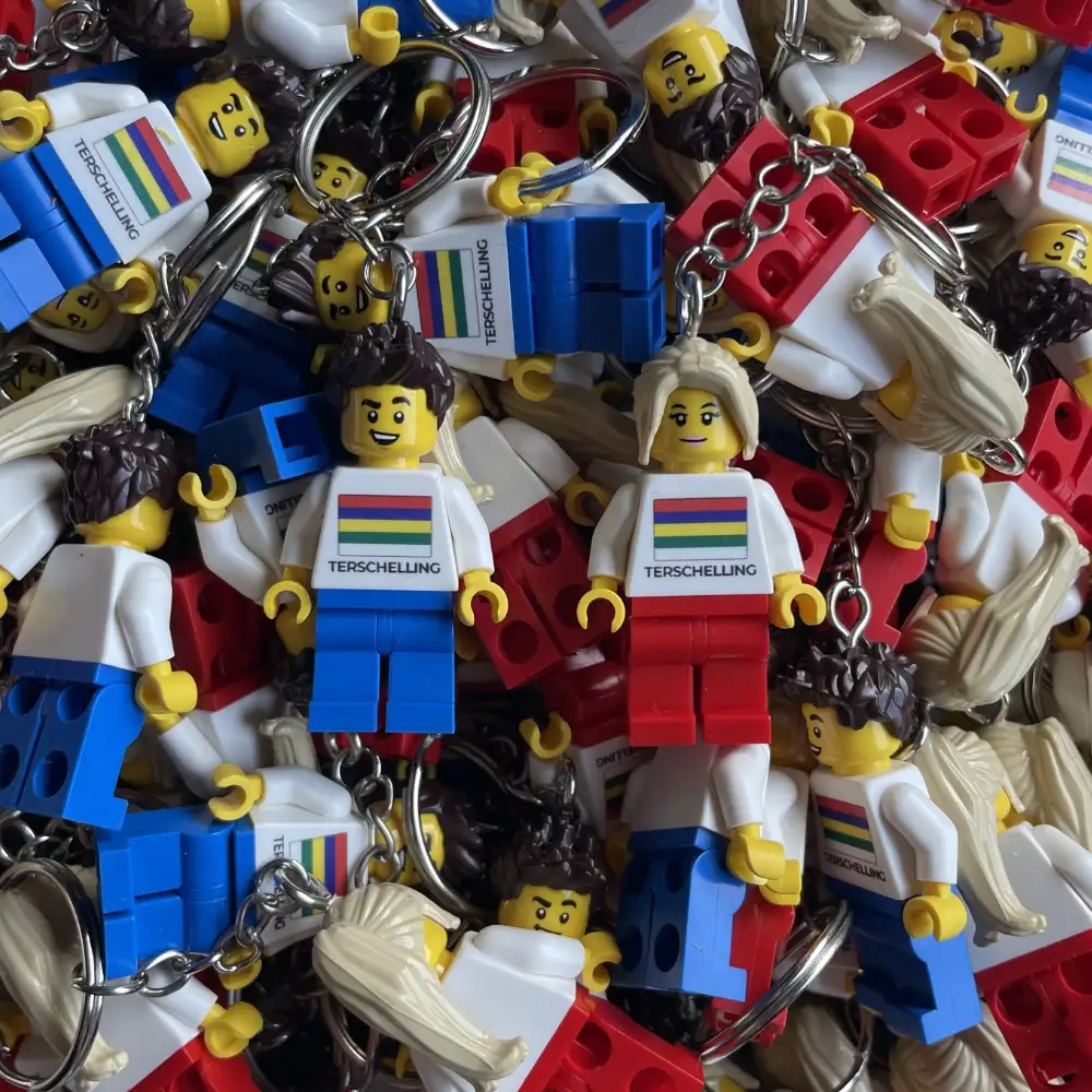 Terschelling sleutelhangers met LEGO® Minifiguur kopen bij Terschelling Bricks