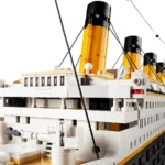 LEGO® 10294 Titanic huren bij Terschelling Bricks